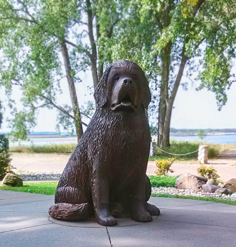 seaman statue fort mandan